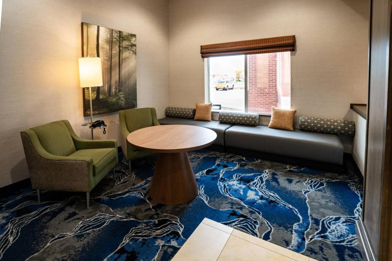 | Fairfield Inn & Suites Kearney