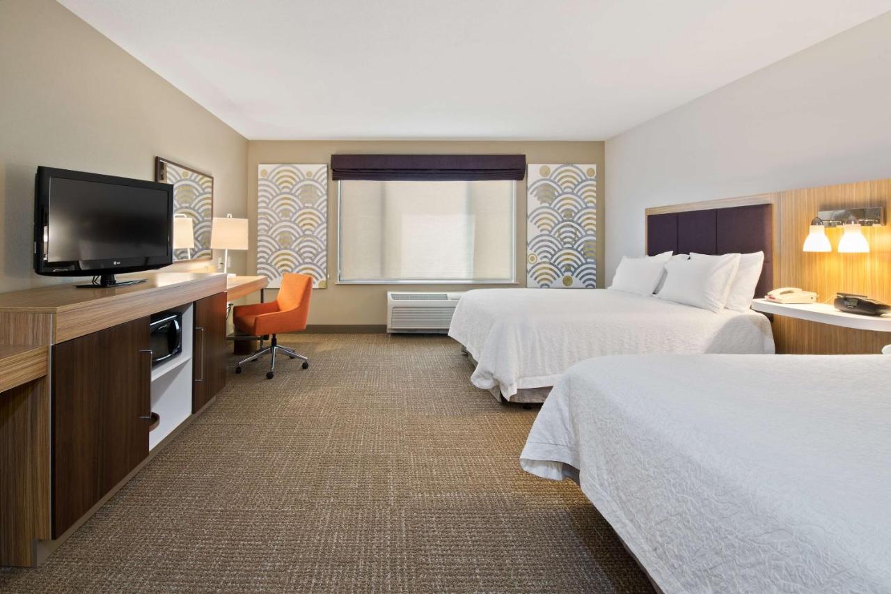 Queen Room with Two Queen Beds - Mobility/Hearing Accessible with Tub - Non-Smoking at Hampton Inn & Suites by Hilton Walla Walla