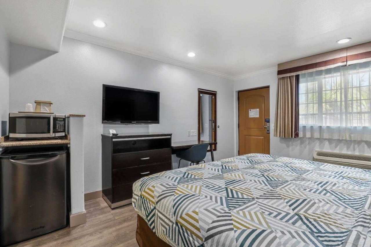 Deluxe King Room - Non-Smoking at Motel 6 Carlsbad, CA - North Near Legoland
