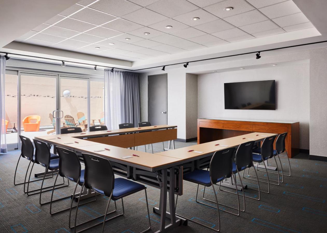 | Aloft Leawood-Overland Park