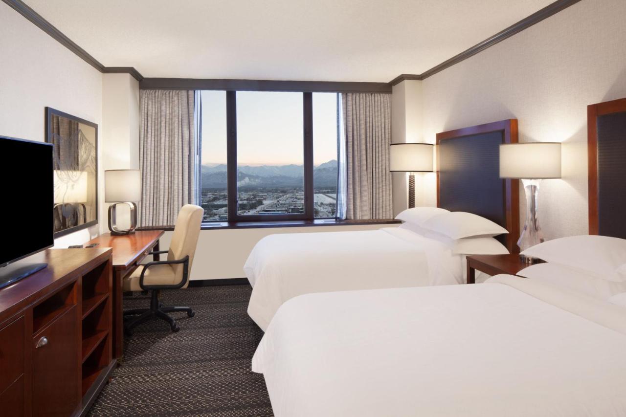 Deluxe, Guest room, 2 Double, Mountain or Bay view, High floor at Sheraton Anchorage Hotel