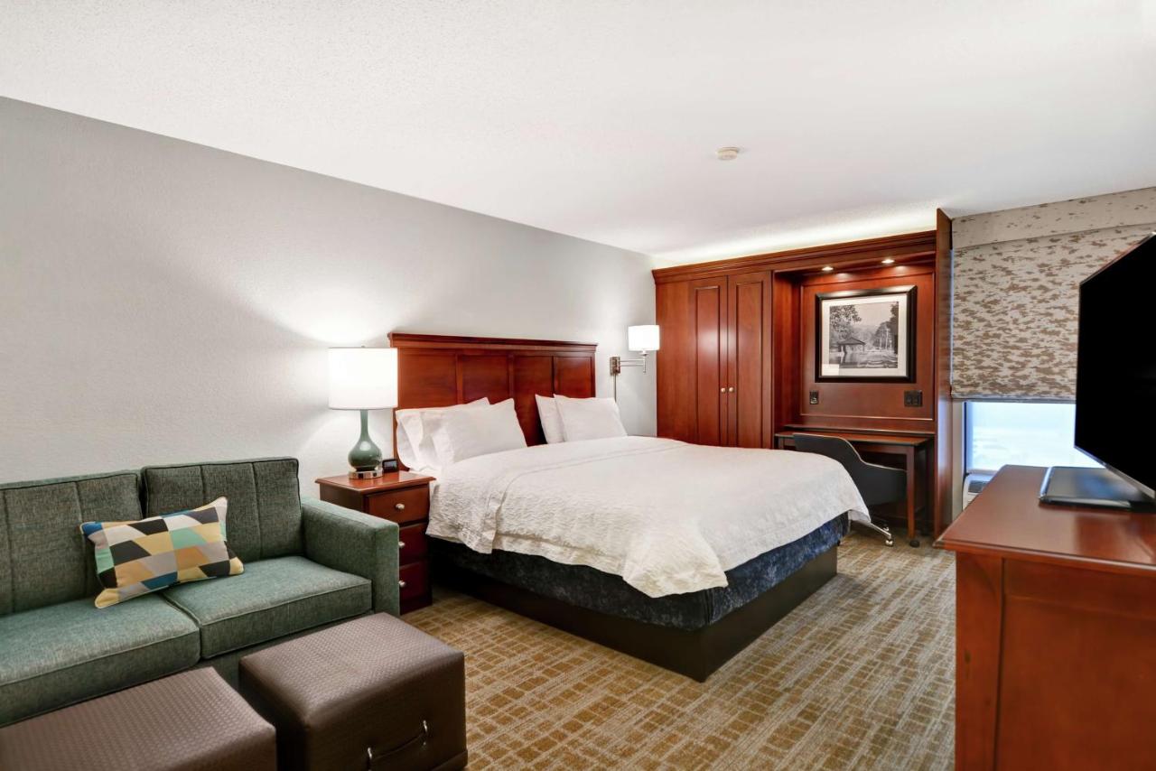 King Room with Sofa Bed - Non-Smoking at Hampton Inn Beckley
