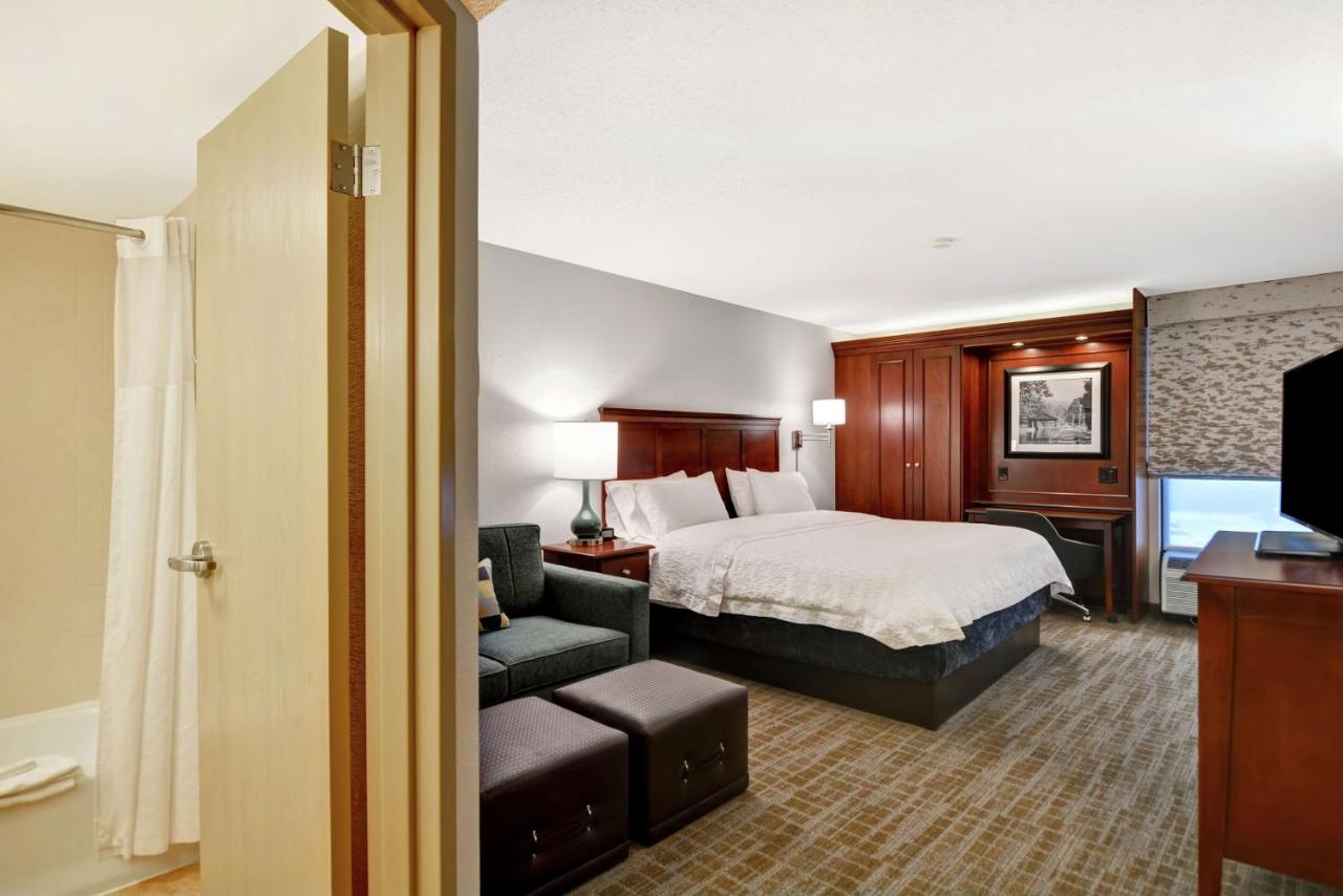 King Room with Sofa Bed - Non-Smoking at Hampton Inn Beckley