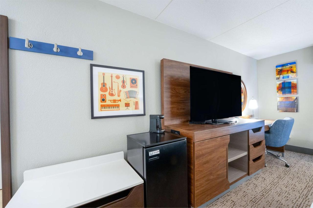 King Room - Non-Smoking at Hampton Inn & Suites Memphis East
