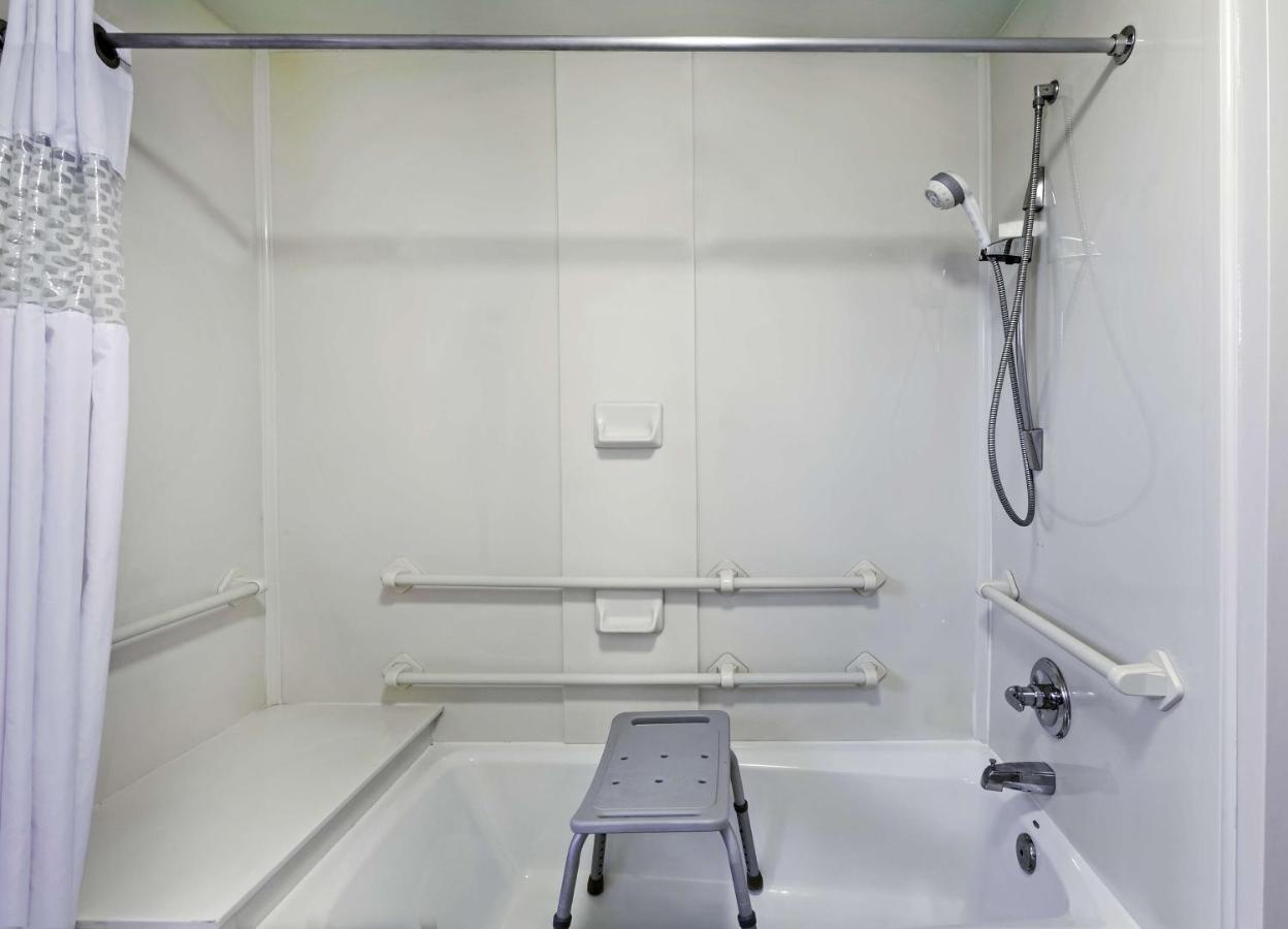 King Room - Disability Access at Hampton Inn Oklahoma City-Northwest