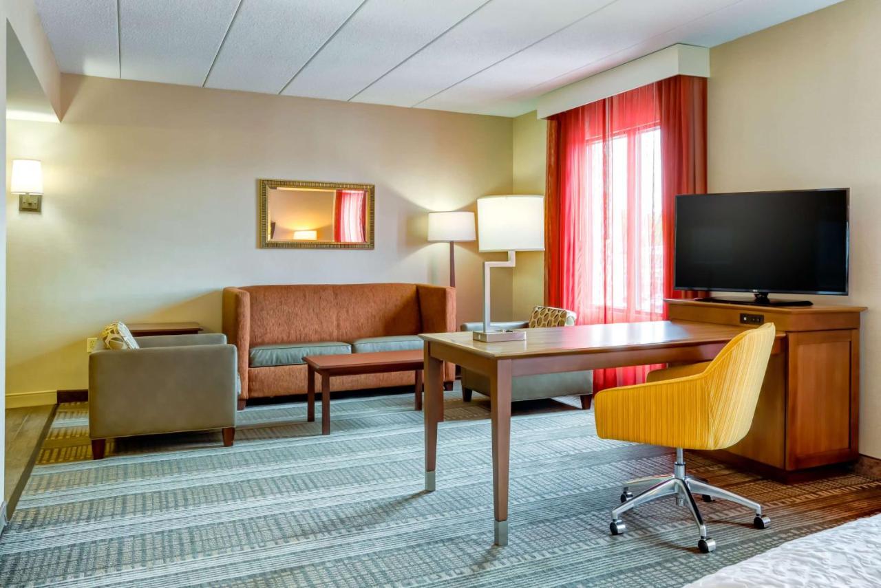 | Hampton Inn Boston-Norwood