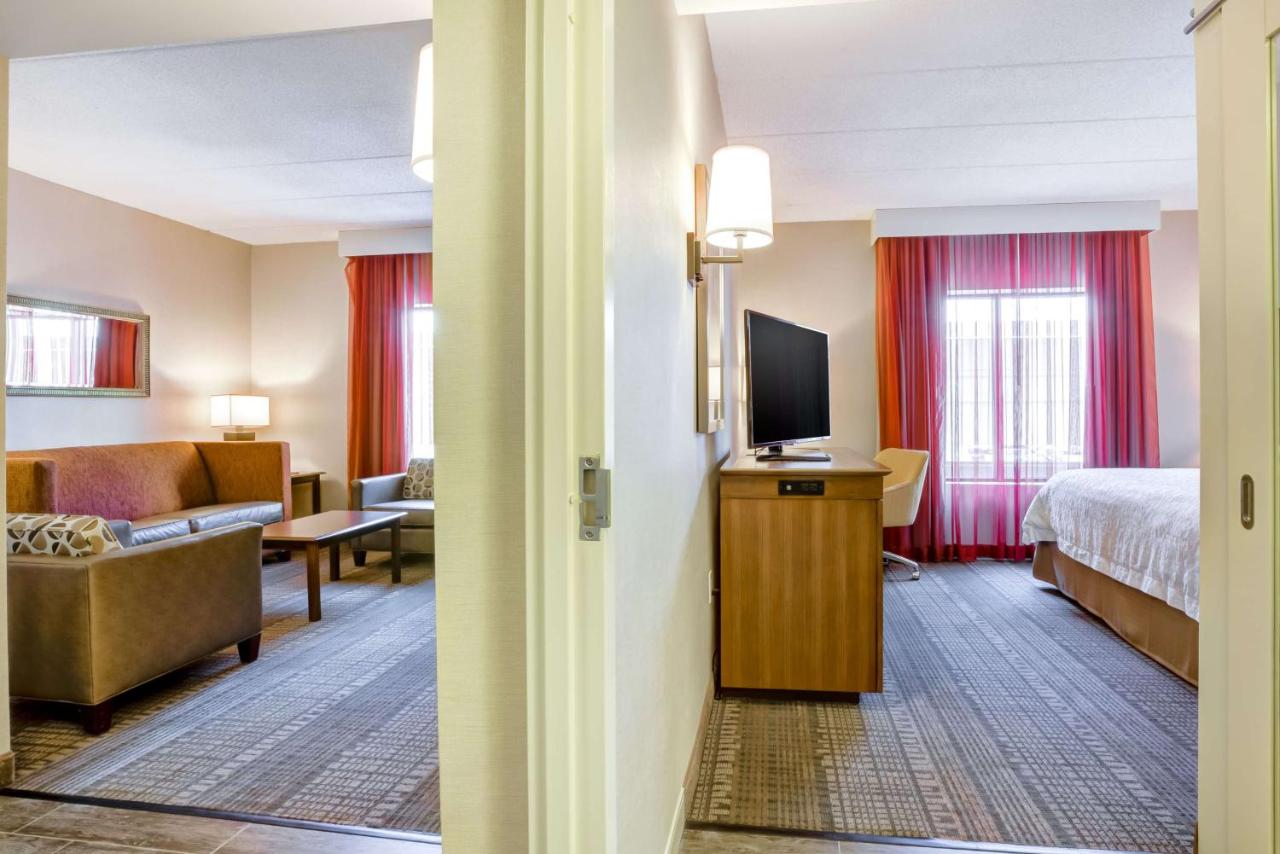 | Hampton Inn Boston-Norwood