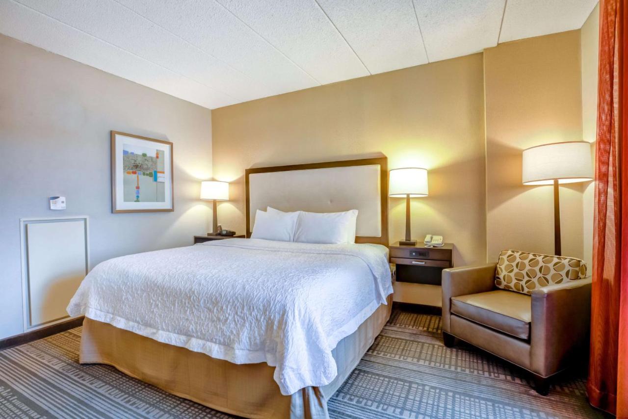 | Hampton Inn Boston-Norwood