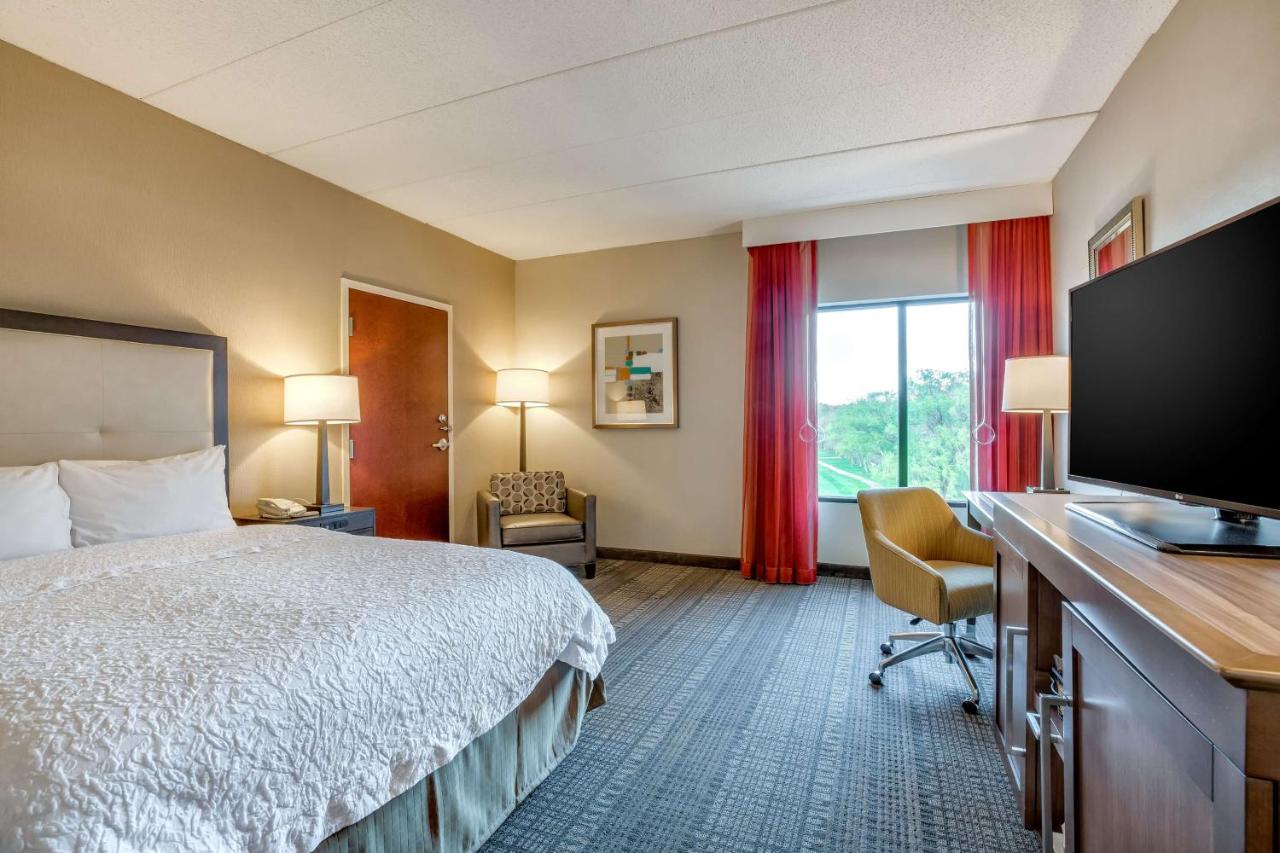 | Hampton Inn Boston-Norwood