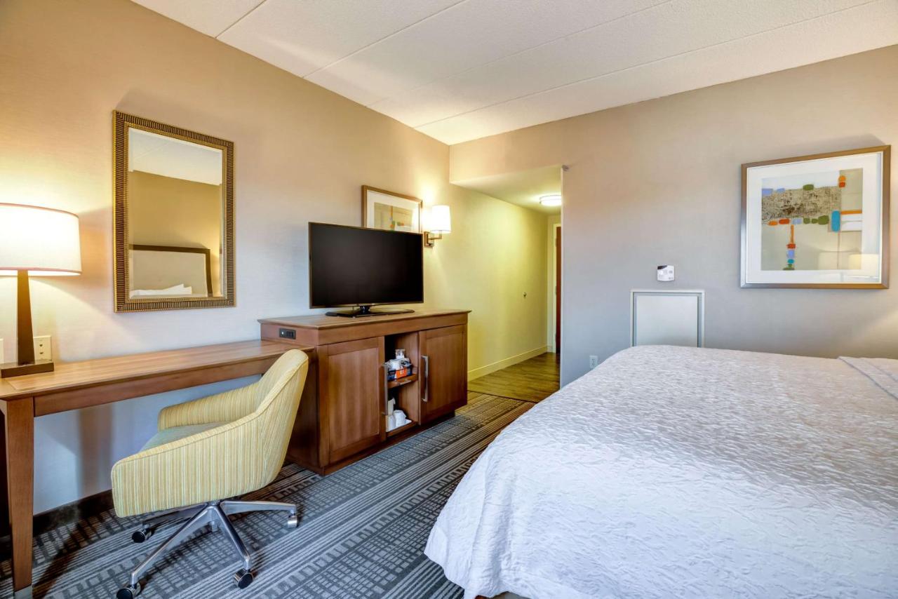 | Hampton Inn Boston-Norwood