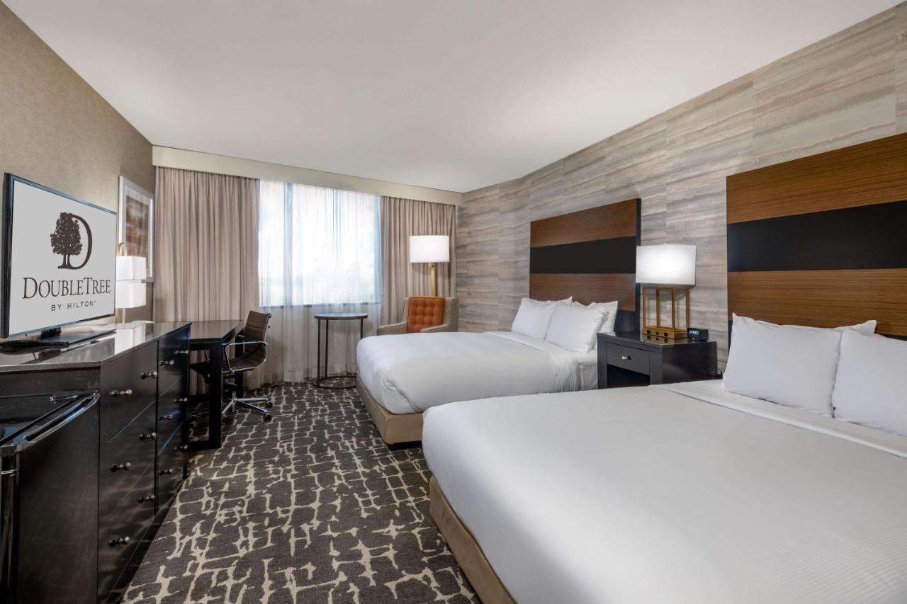 | DoubleTree by Hilton Hotel Denver - Aurora