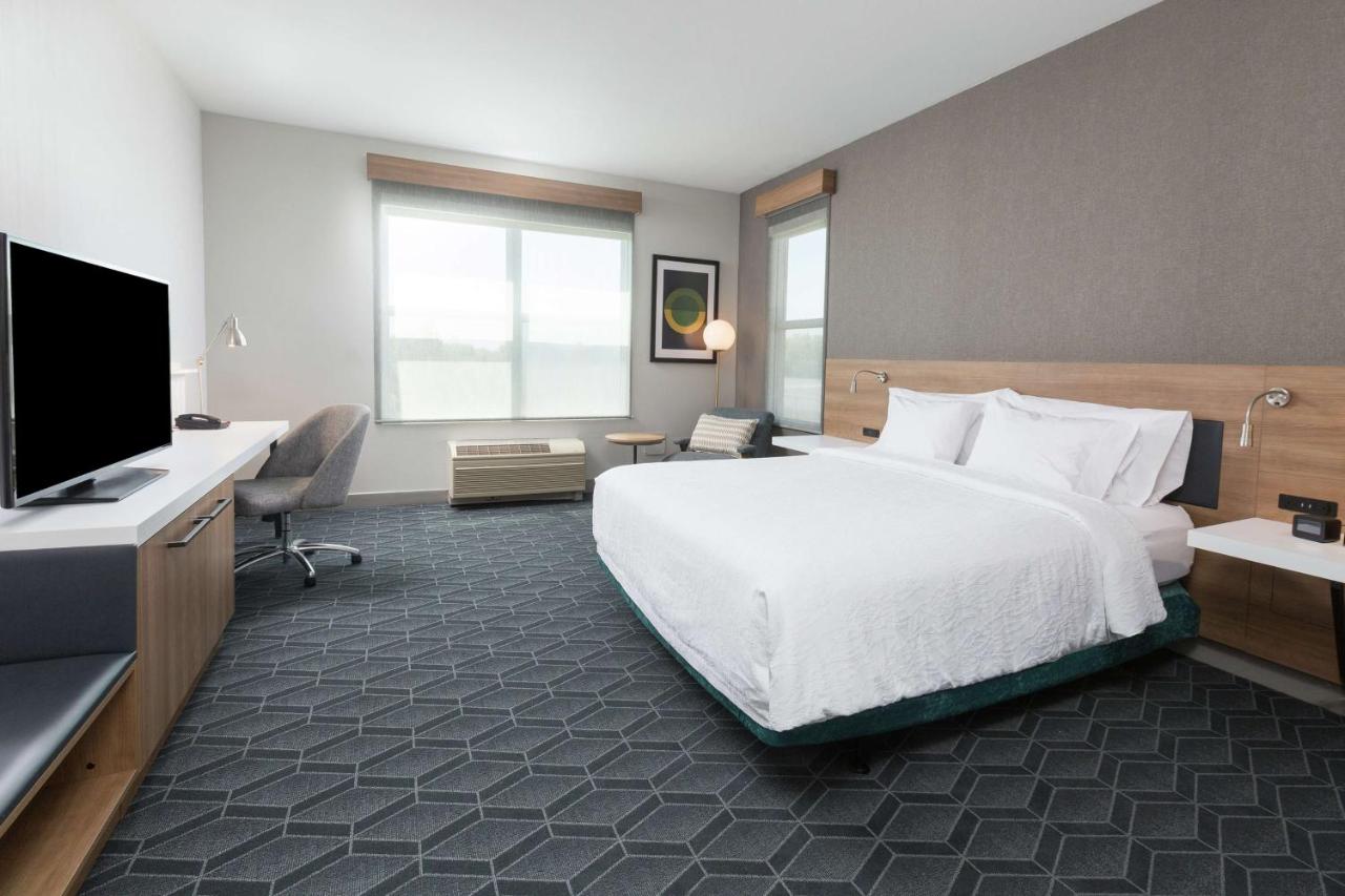 King Room - Disability Access at Hilton Garden Inn Oakland / San Leandro