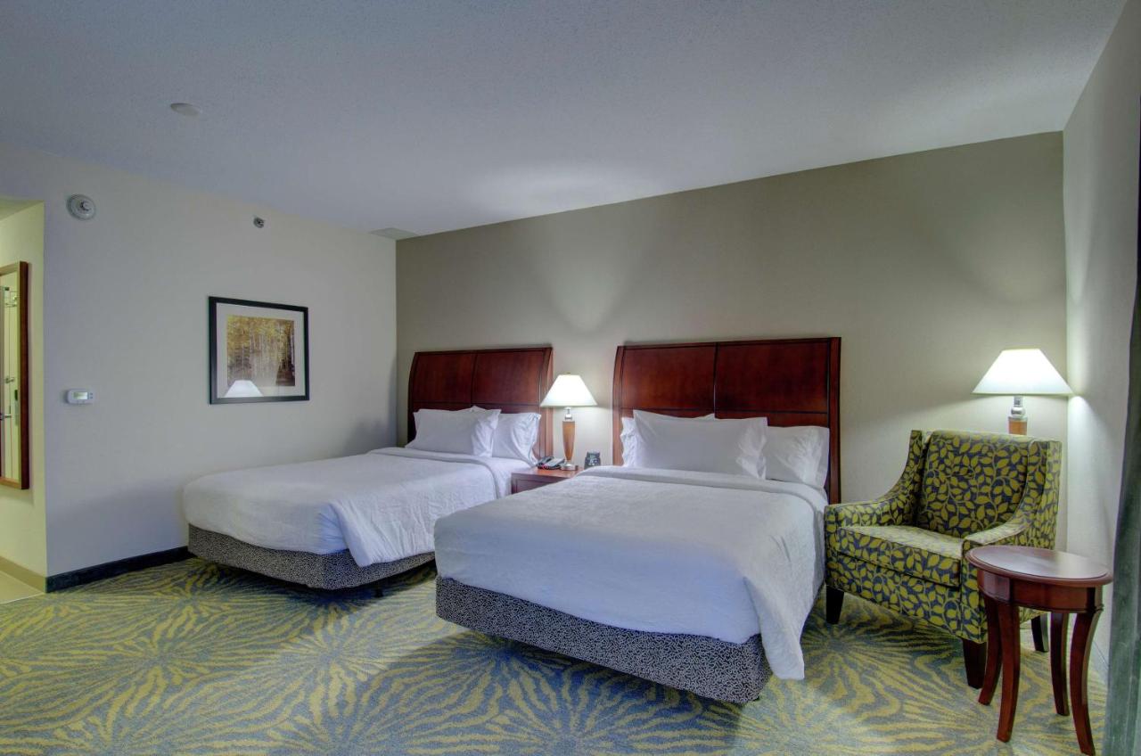 Accessible 2 Double Room - With Roll in Shower at Hilton Garden Inn Norwalk