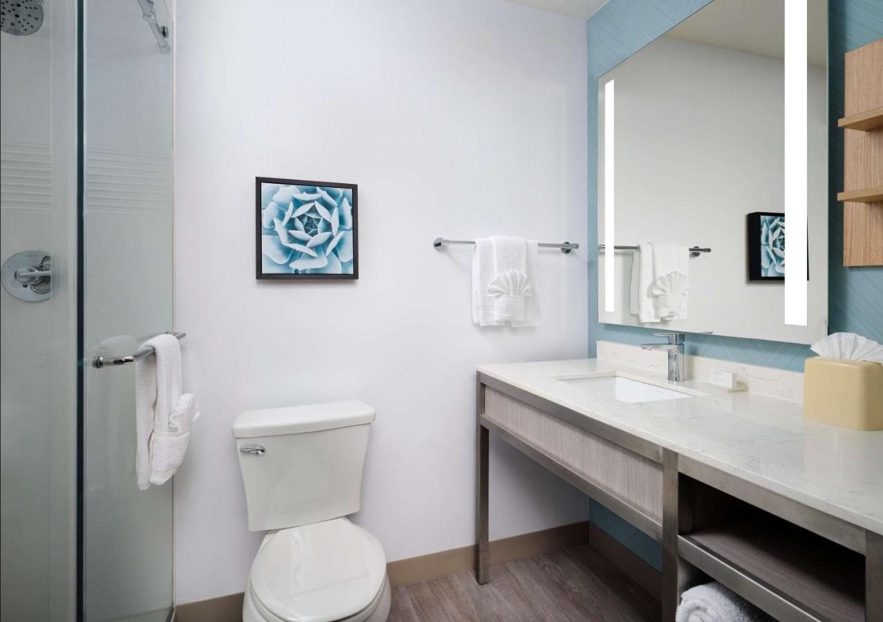 King Room at Hilton Garden Inn San Jose/Milpitas