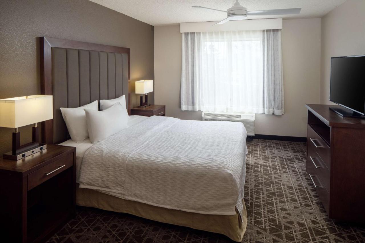 | Homewood Suites by Hilton Wallingford-Meriden