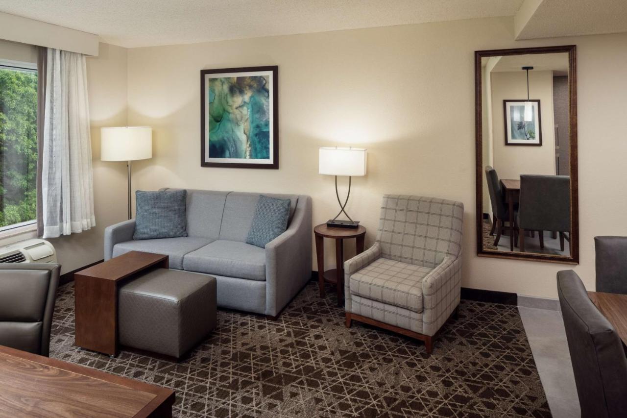 | Homewood Suites by Hilton Wallingford-Meriden