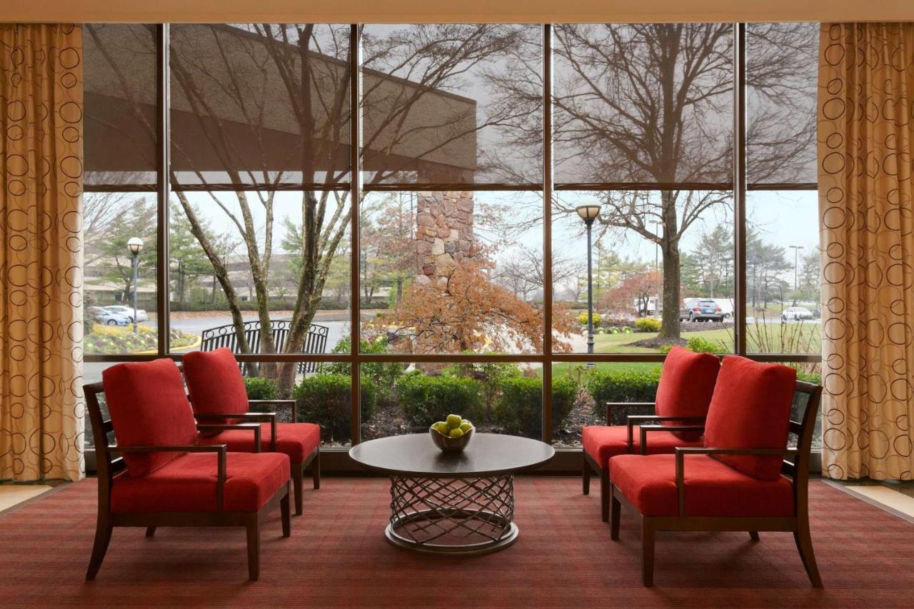 | Hilton Woodcliff Lake