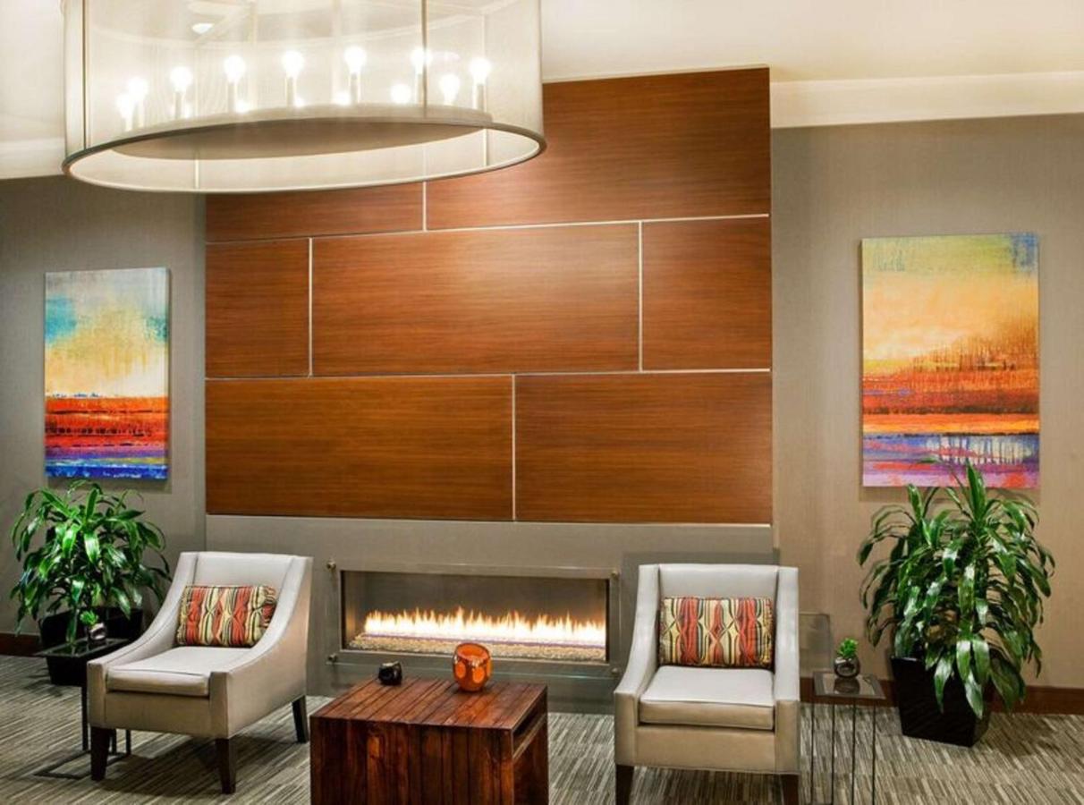| Hilton Woodcliff Lake