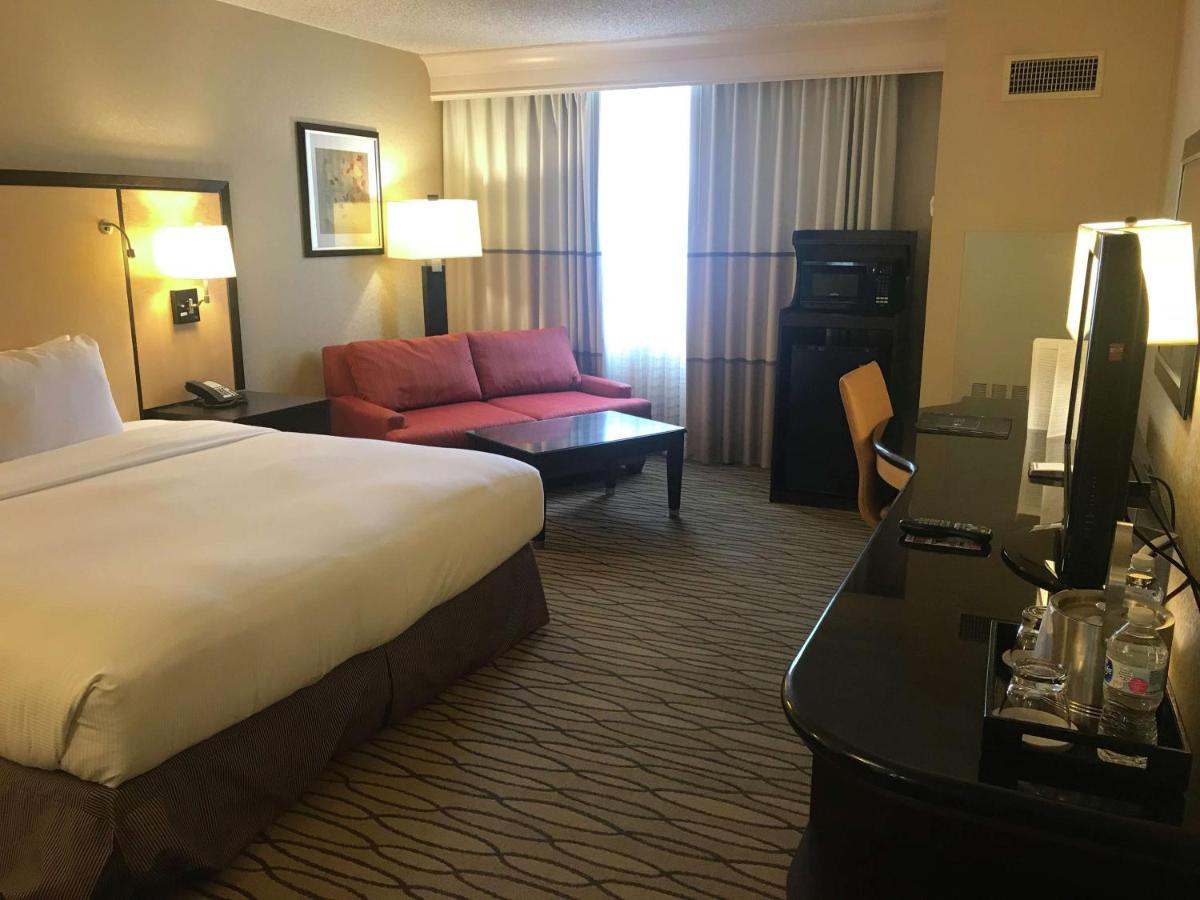 | Hilton Woodcliff Lake