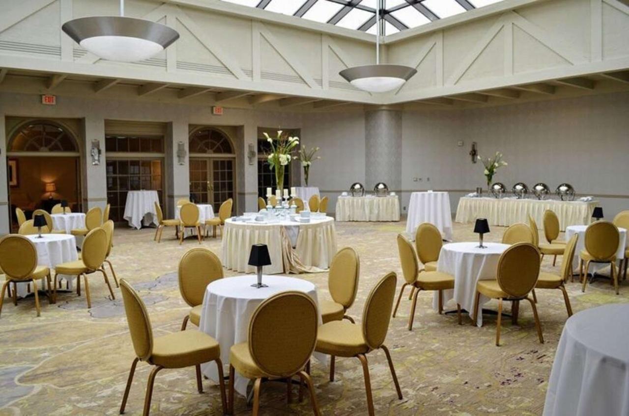 | Hilton Woodcliff Lake