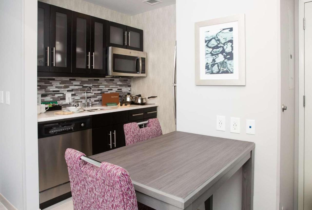 | Homewood Suites By Hilton Allentown Bethlehem Center Valley