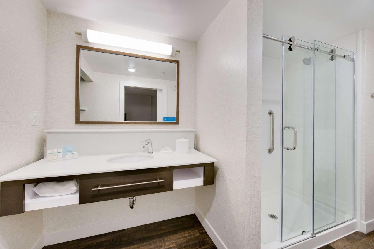 King Studio Suite - Hearing Accessible/Non-Smoking at Hampton Inn & Suites Fort Worth Downtown