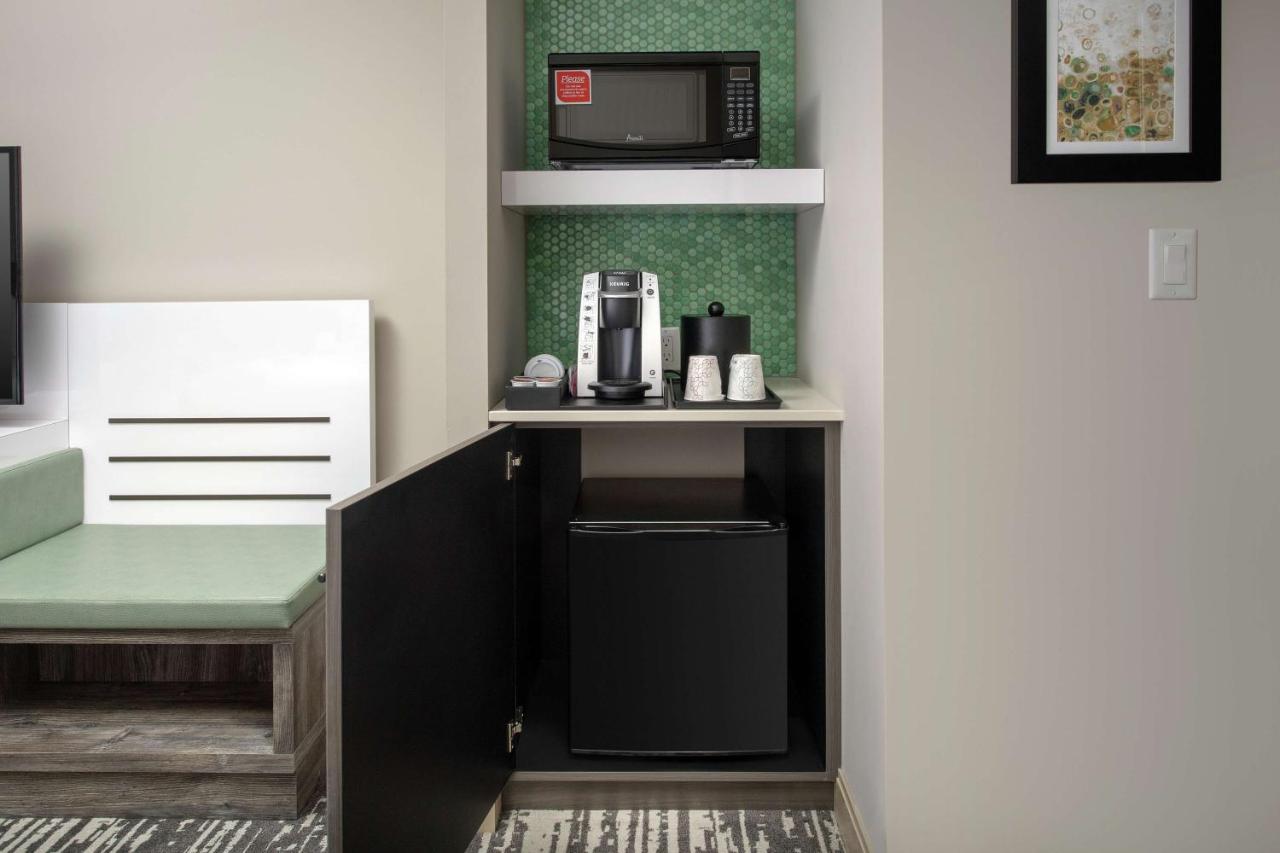 King Room - Hearing Accessible at Hilton Garden Inn Miami Brickell South