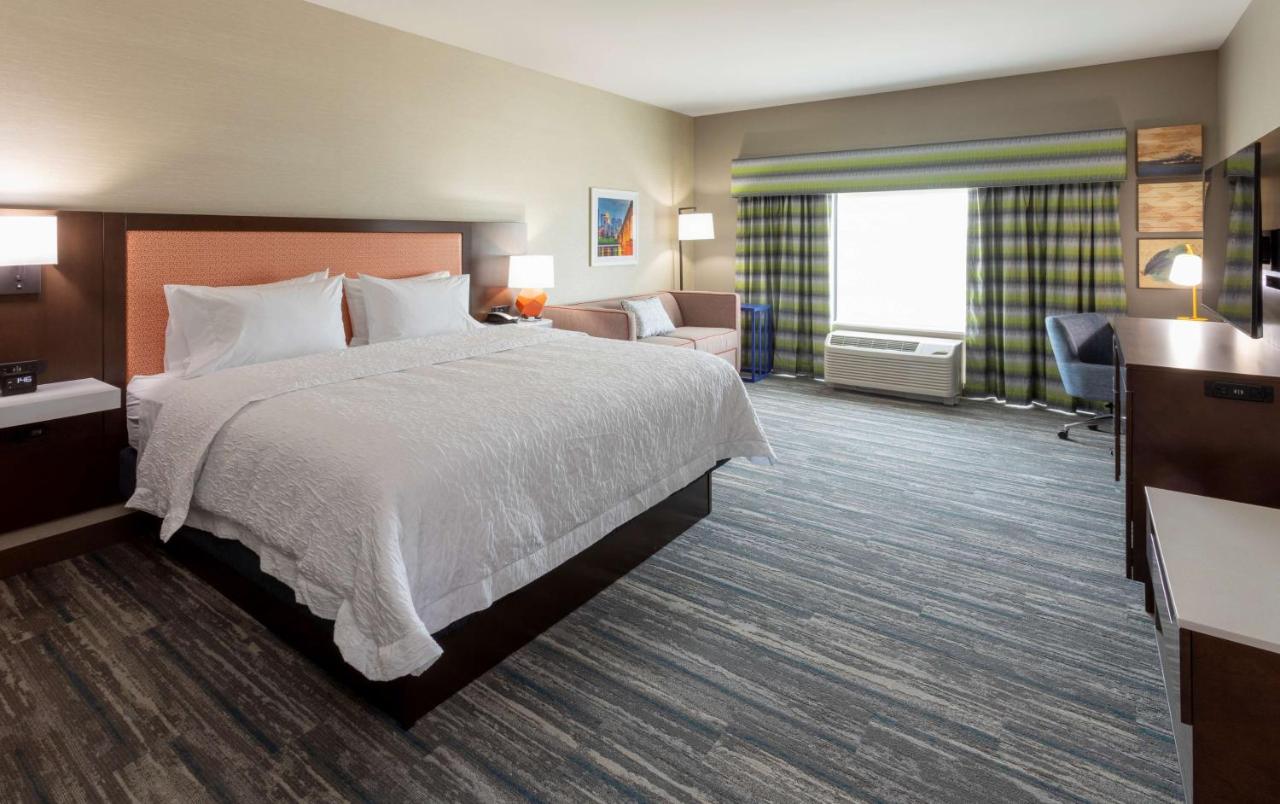 King Room with Sofa Bed - Non-Smoking at Hampton Inn Eden Prairie Minneapolis