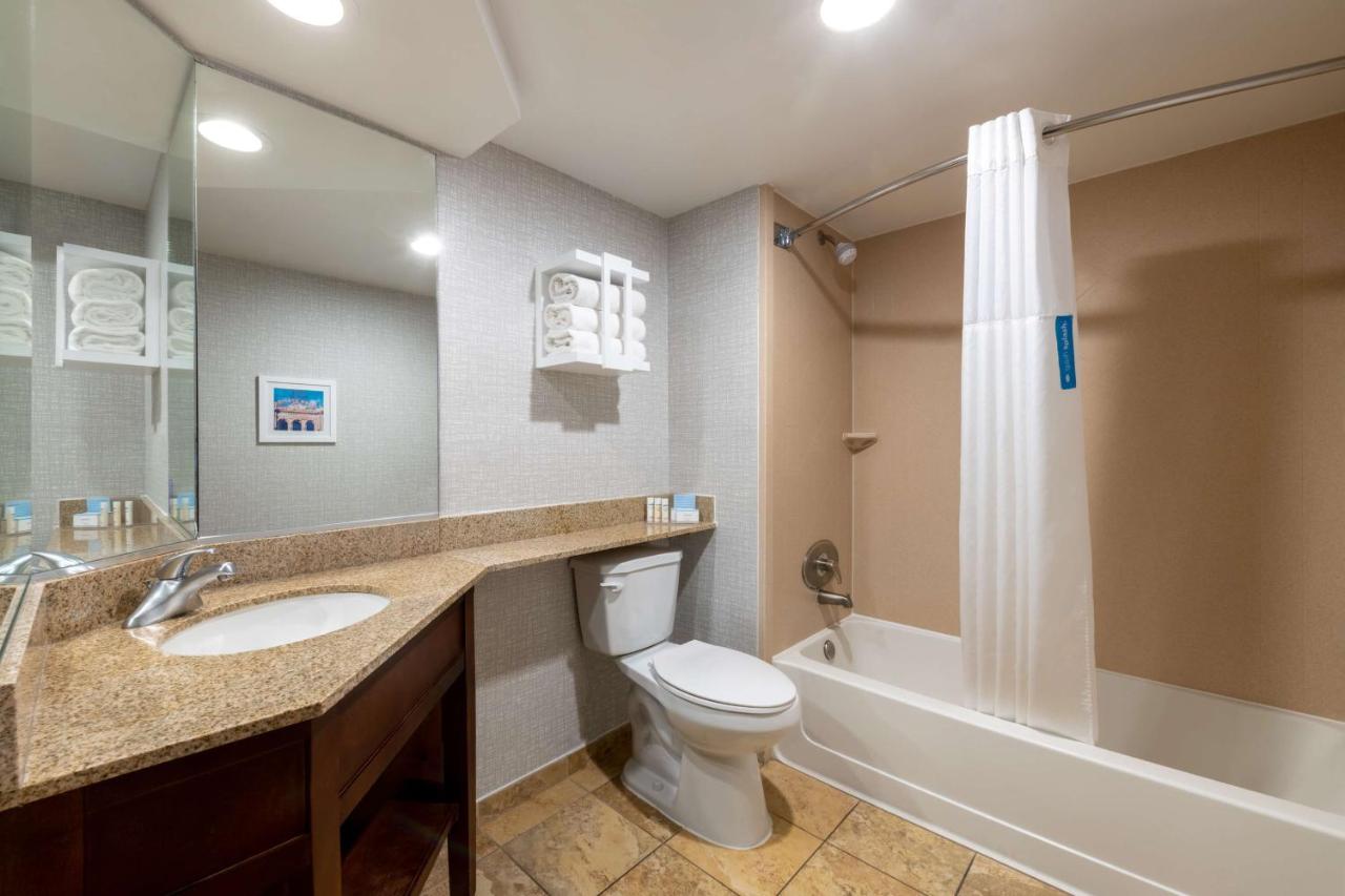 Queen Room with Two Queen Beds - Non-Smoking at Hampton Inn Denver-International Airport