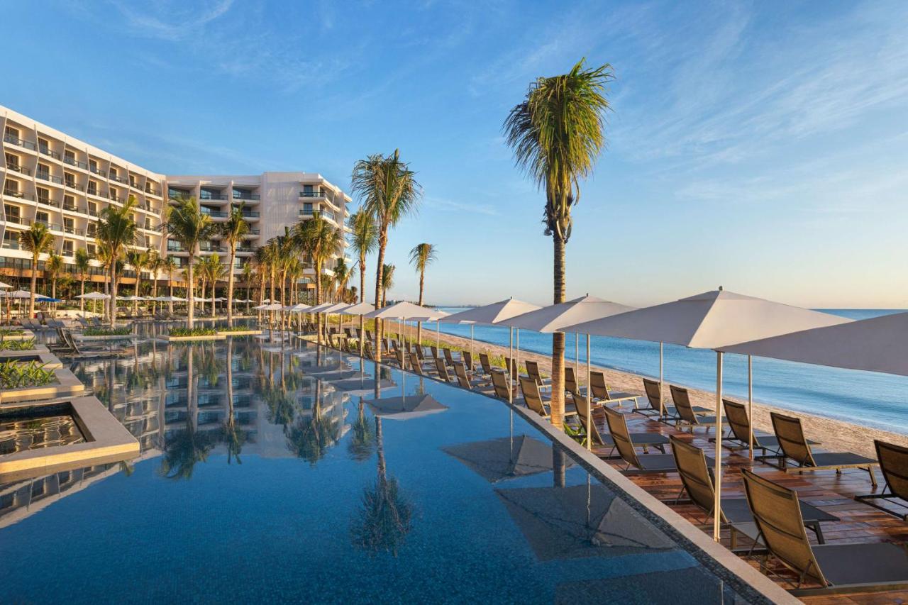  | Hilton Cancun Mar Caribe All-Inclusive Resort