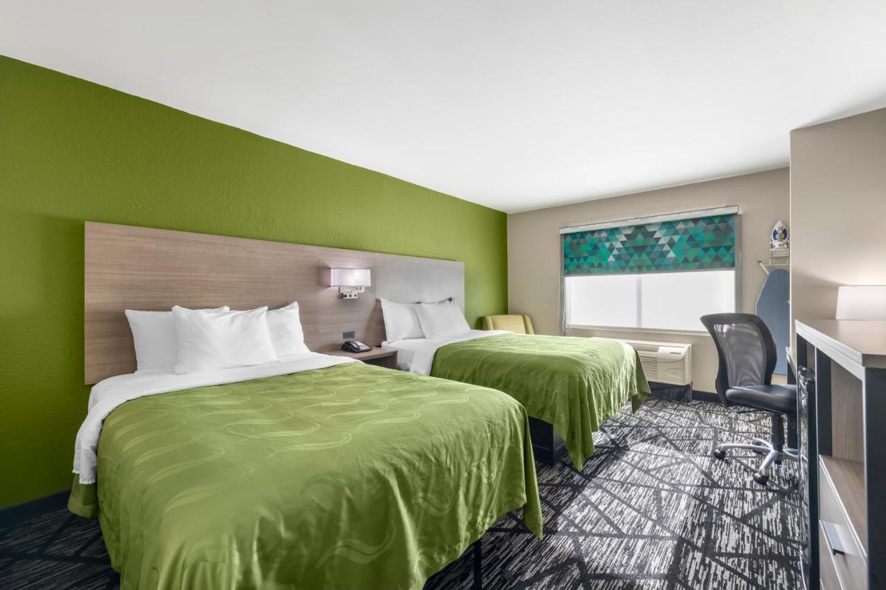 Connecting King Room - Non-Smoking at Quality Inn Jackson