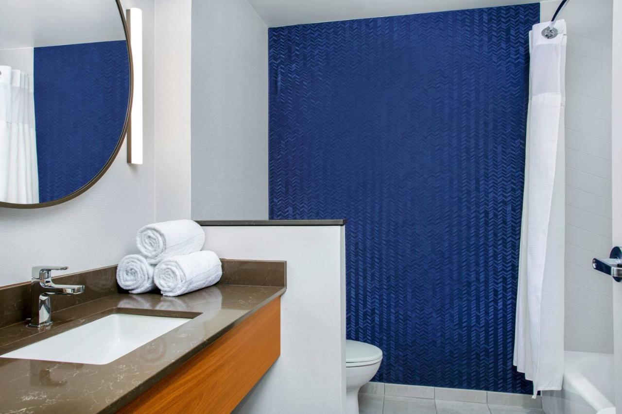 | Fairfield by Marriott Inn & Suites Harrisburg West/Mechanicsburg