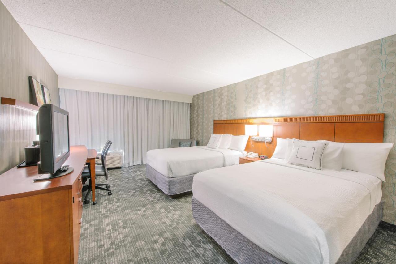 Double Room with Two Double Beds at Courtyard by Marriott Nashua