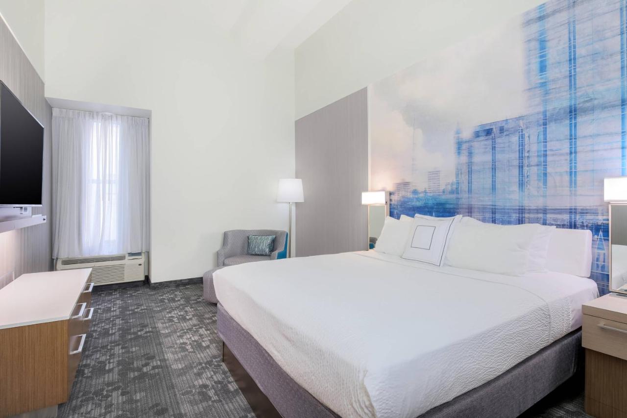 | Courtyard by Marriott Pittsburgh Downtown