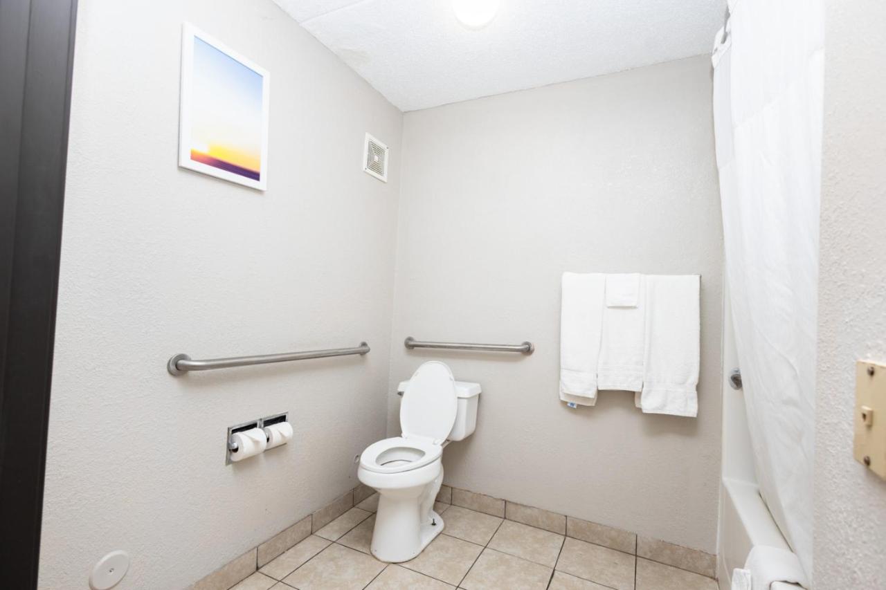 | Days Inn by Wyndham Dayton Huber Heights Northeast