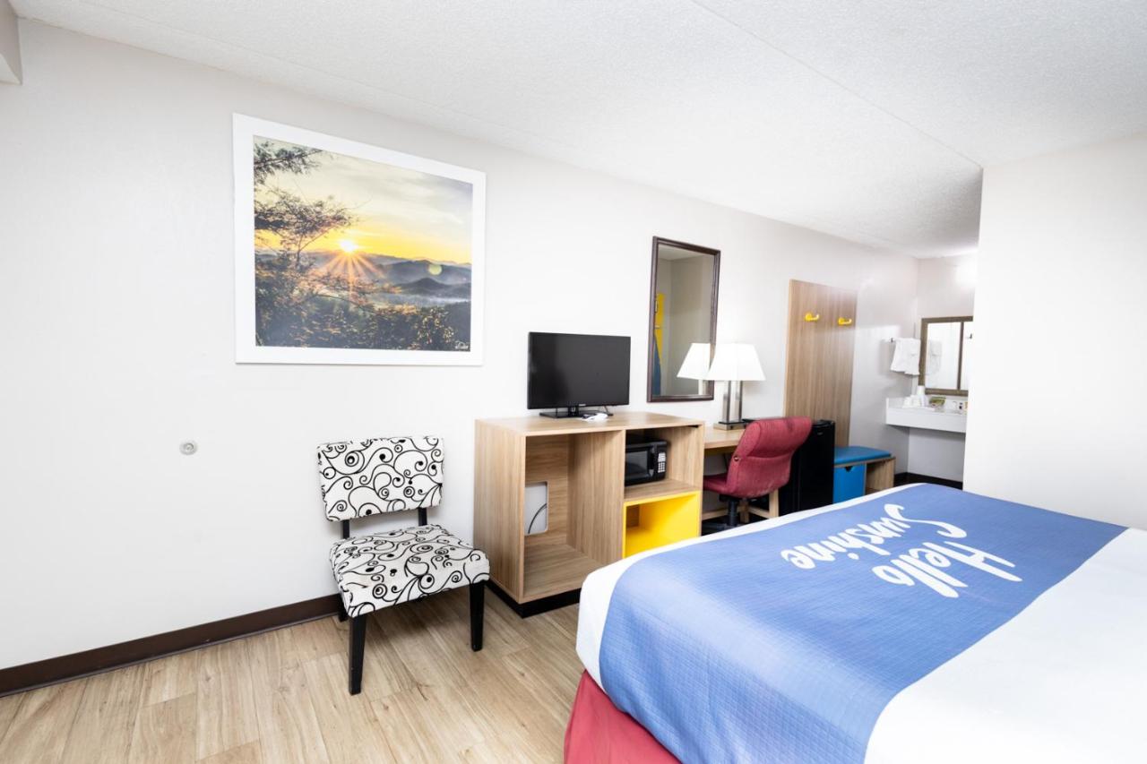 | Days Inn by Wyndham Dayton Huber Heights Northeast