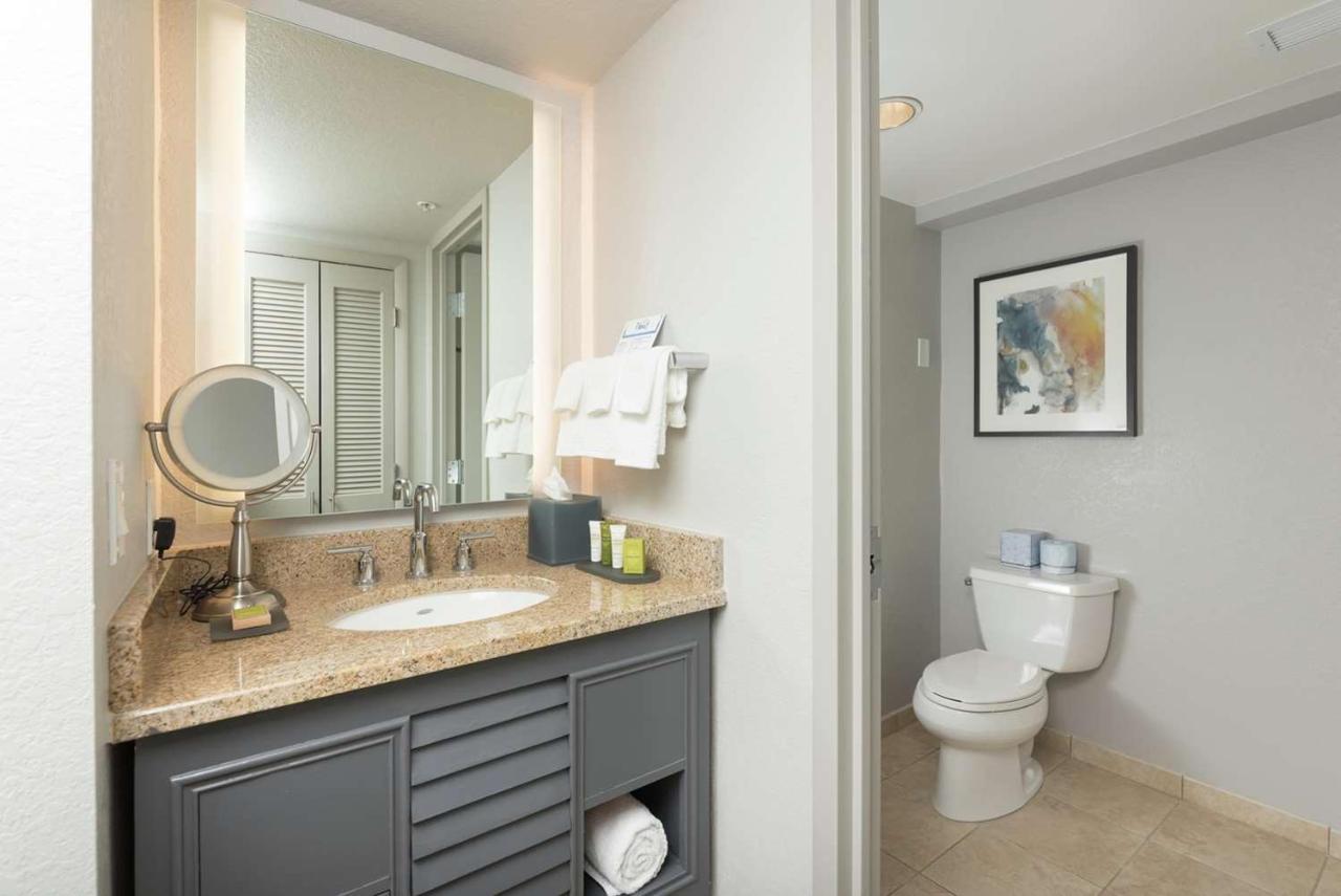 | Hilton Melbourne Beach Oceanfront