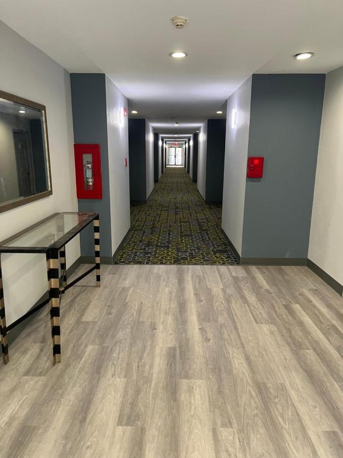 | Relax Inn Channelview