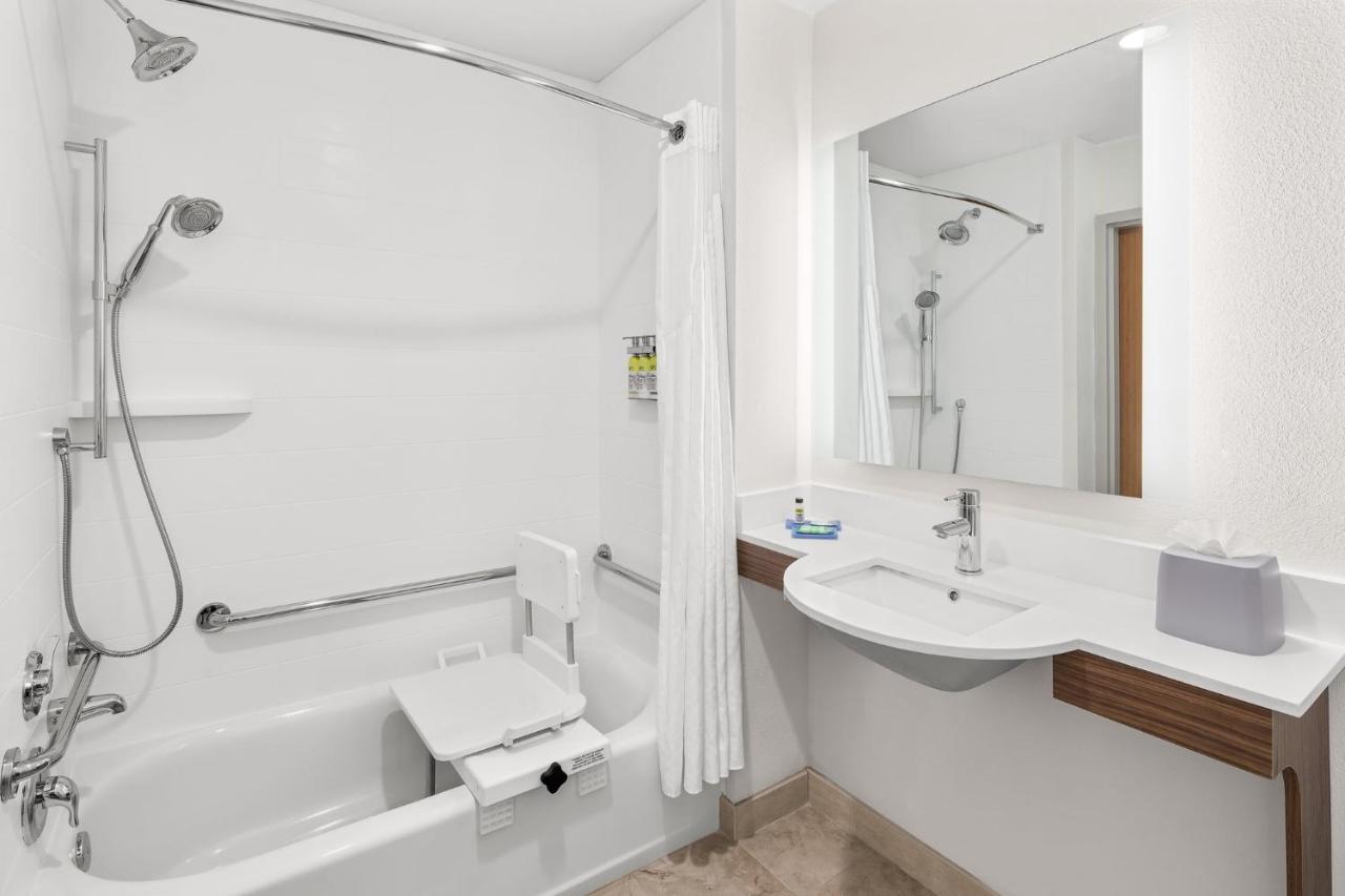 | Holiday Inn Express Hotel & Suites Palm Bay, an IHG Hotel