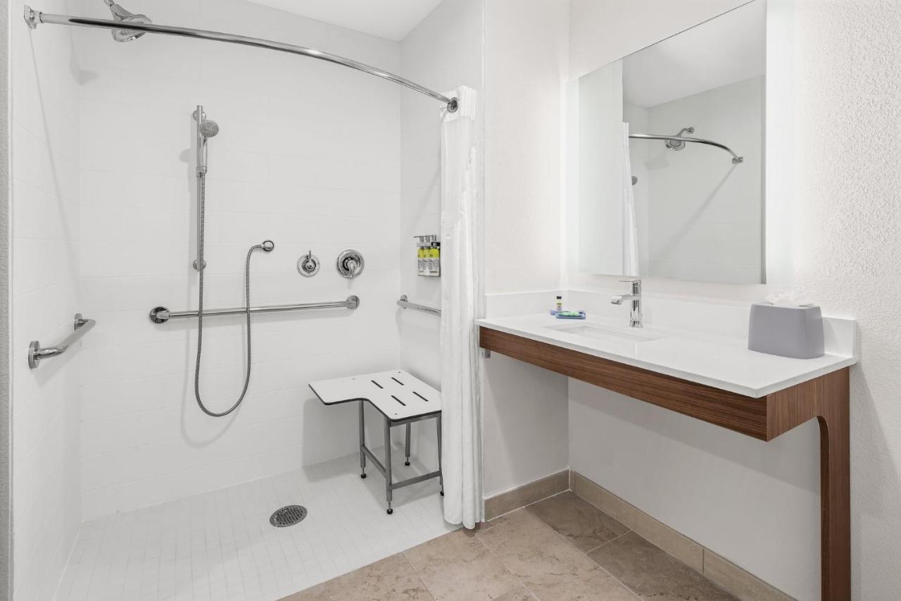 | Holiday Inn Express Hotel & Suites Palm Bay, an IHG Hotel