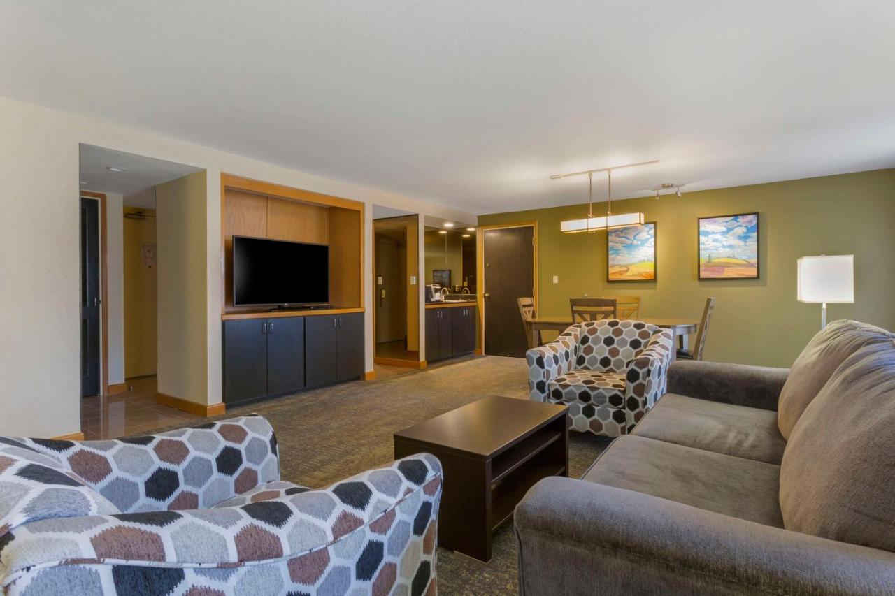 | Best Western Plus University Inn