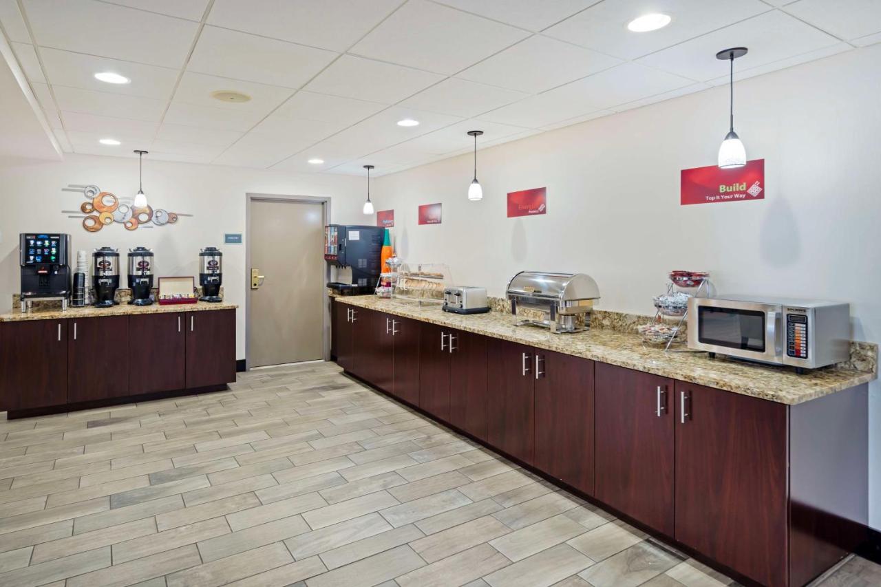 | Best Western Plus Chicagoland - Countryside
