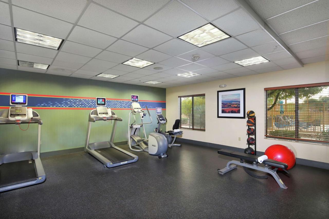  | Hampton Inn & Suites Tucson East