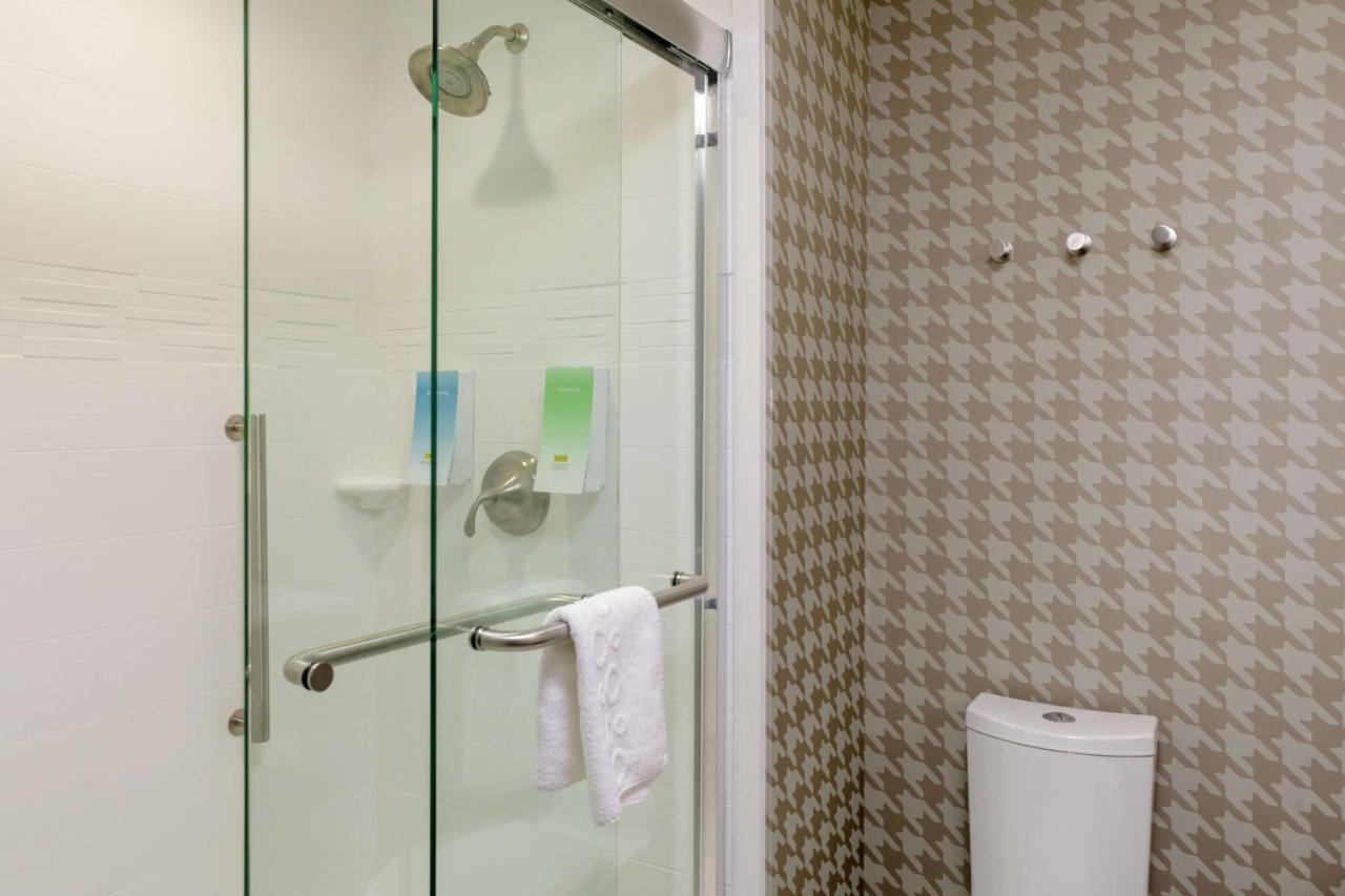 Queen Studio Suite - Hearing Accessible/Non-Smoking at Home2 Suites by Hilton Fort Collins