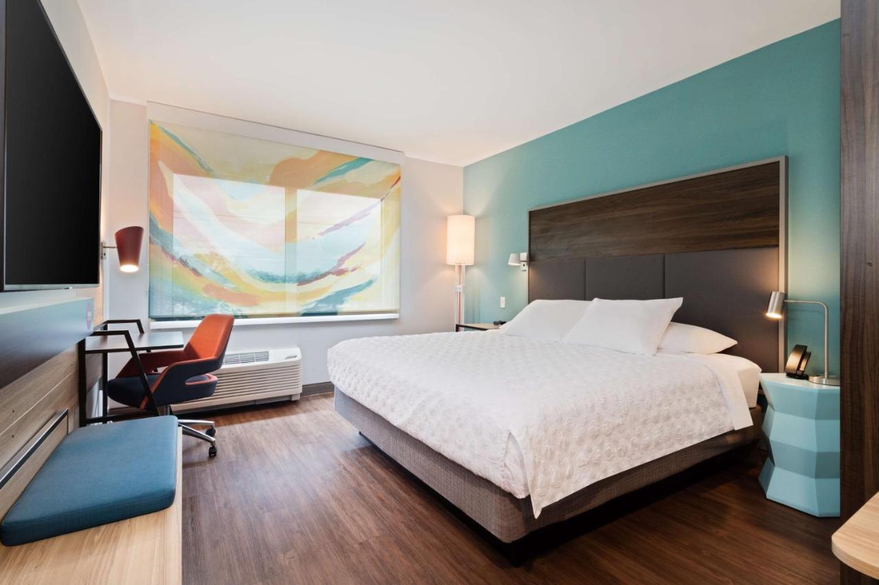 King Room at Tru By Hilton Bradenton I-75, FL
