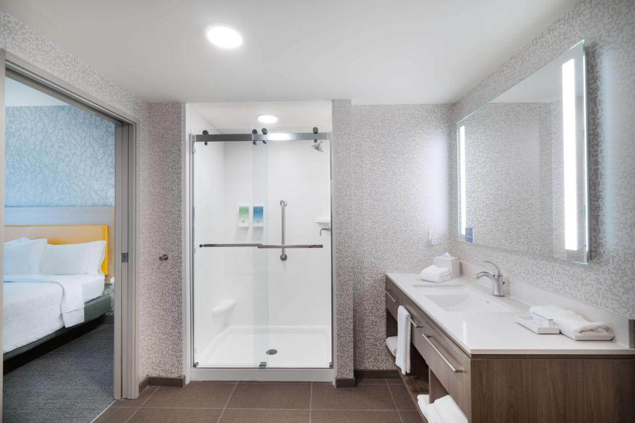 One-Bedroom King Suite - Non-Smoking at Home2 Suites by Hilton Brunswick