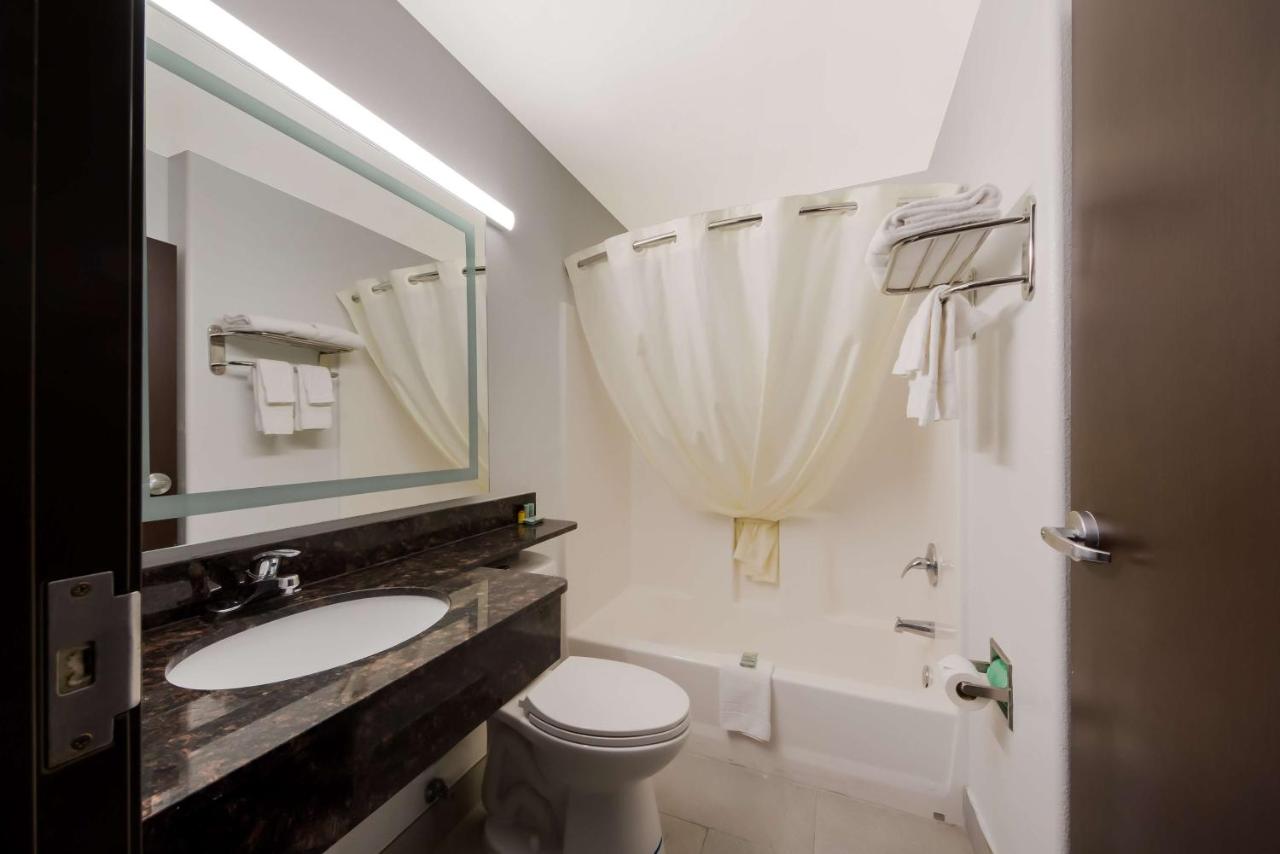  | SureStay Hotel by Best Western San Antonio West SeaWorld