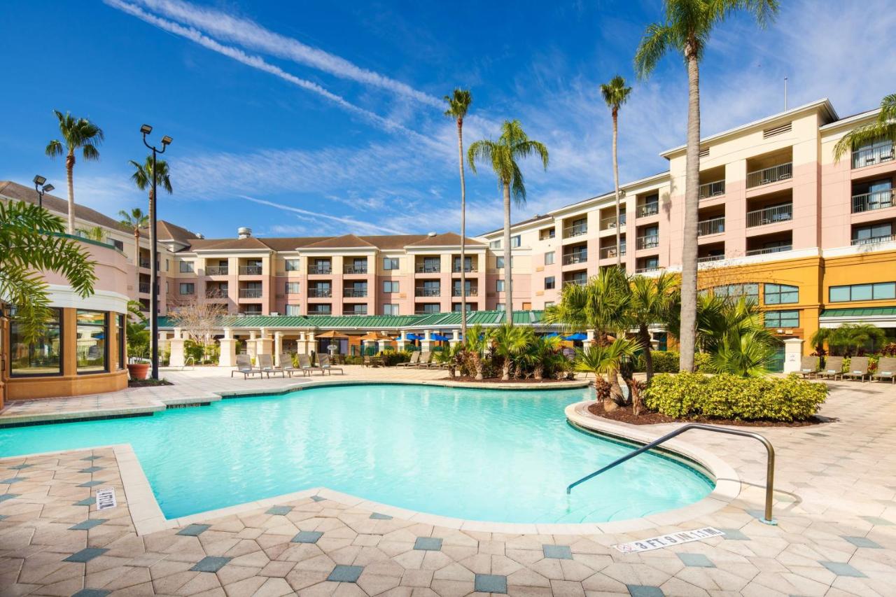 | Courtyard by Marriott Orlando Lake Buena Vista in the Marriott Village