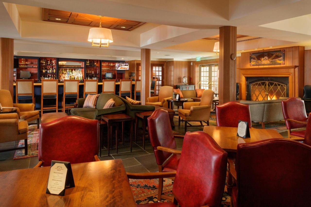  | Williamsburg Lodge, Autograph Collection