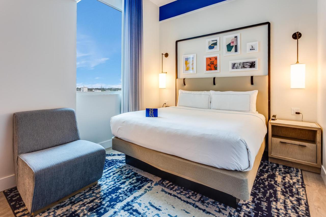 King Room at SERENA Hotel Aventura Miami, Tapestry Collection by Hilton